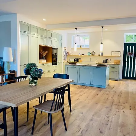 דירה Garden House
