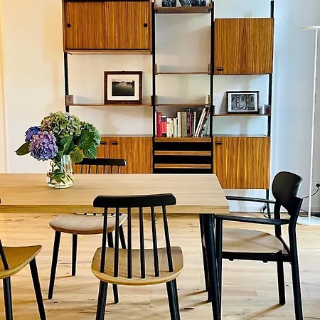 Garden House דירה